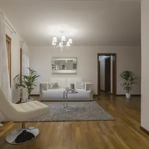 Apartment Benedetto Marcello, Venedig