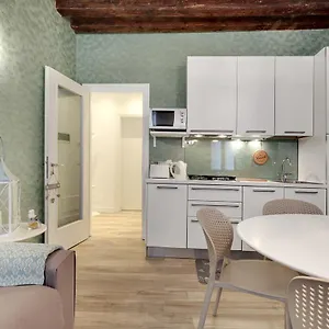 Apartment Rialto Prestige - Campo S Maria Formosa By Wonderful Italy, Venedig