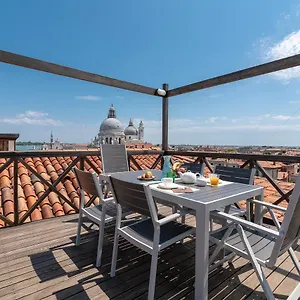 Apartment Poli Grappa, Venedig